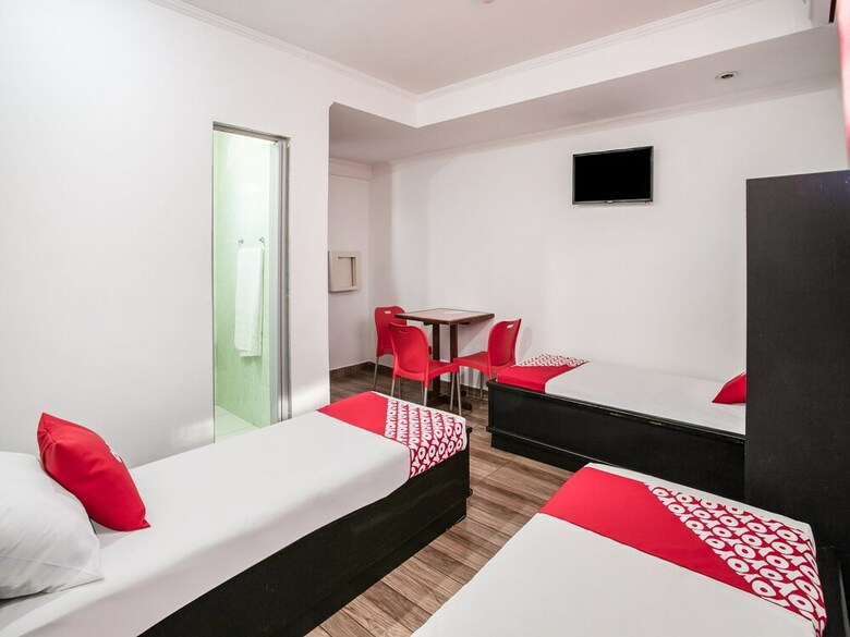 Oyo Vila Maria Hotel