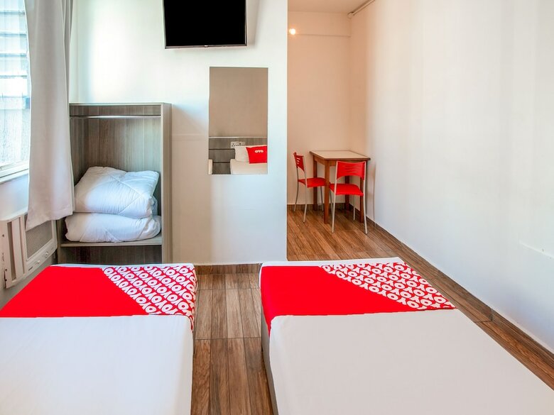 Oyo Vila Maria Hotel