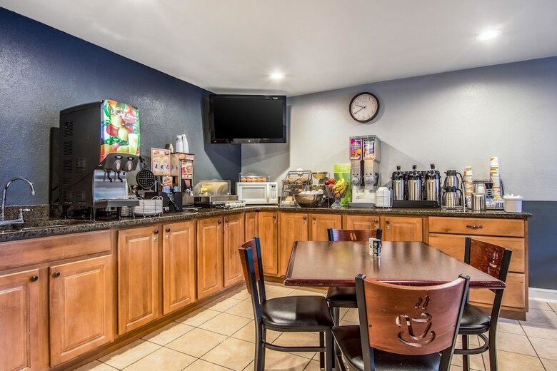 Hotel Quality Inn Atlanta Airport-central