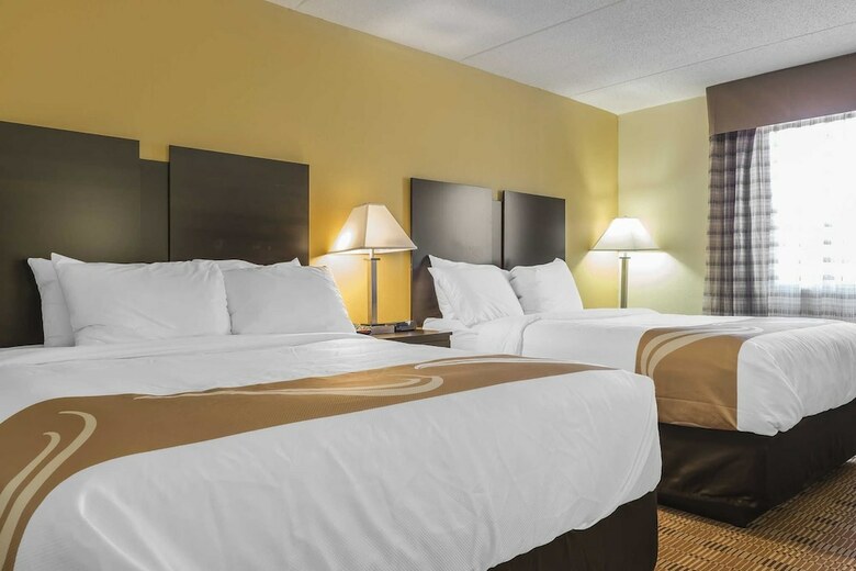 Hotel Quality Inn & Suites