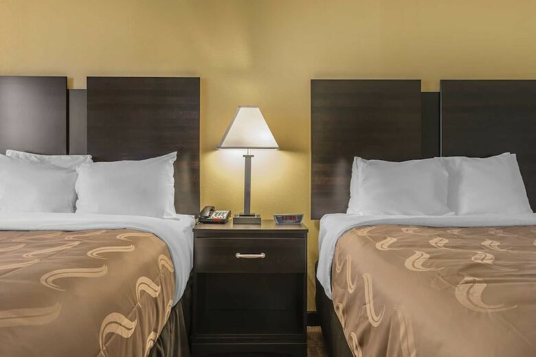 Hotel Quality Inn & Suites
