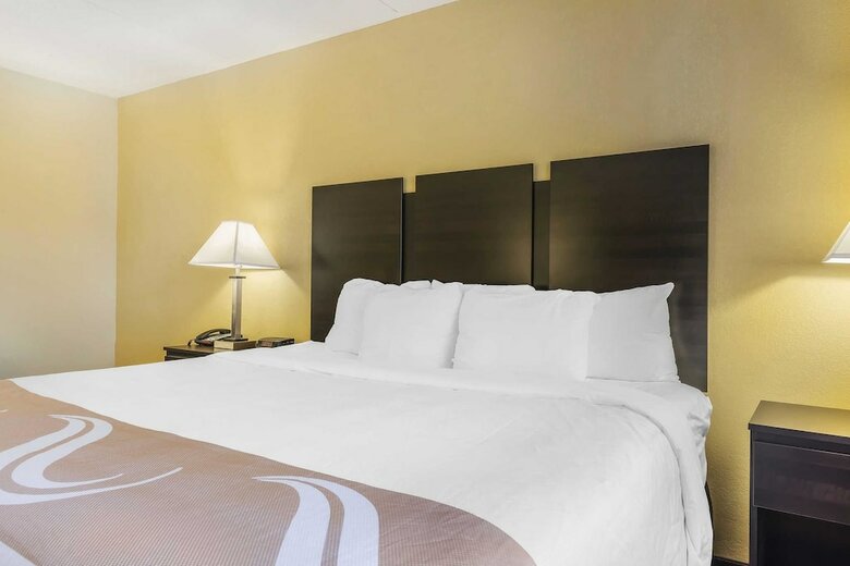 Hotel Quality Inn & Suites