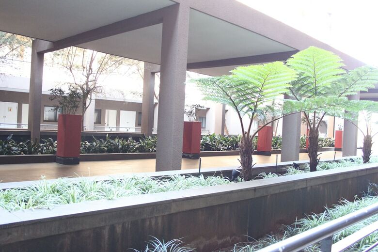 The Nicol Hotel And Apartments