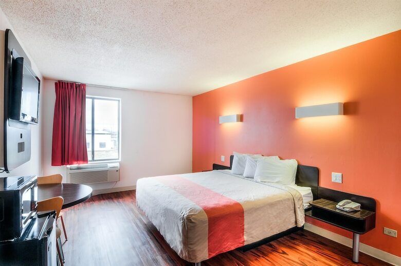 Motel 6 Chicago South-lansing