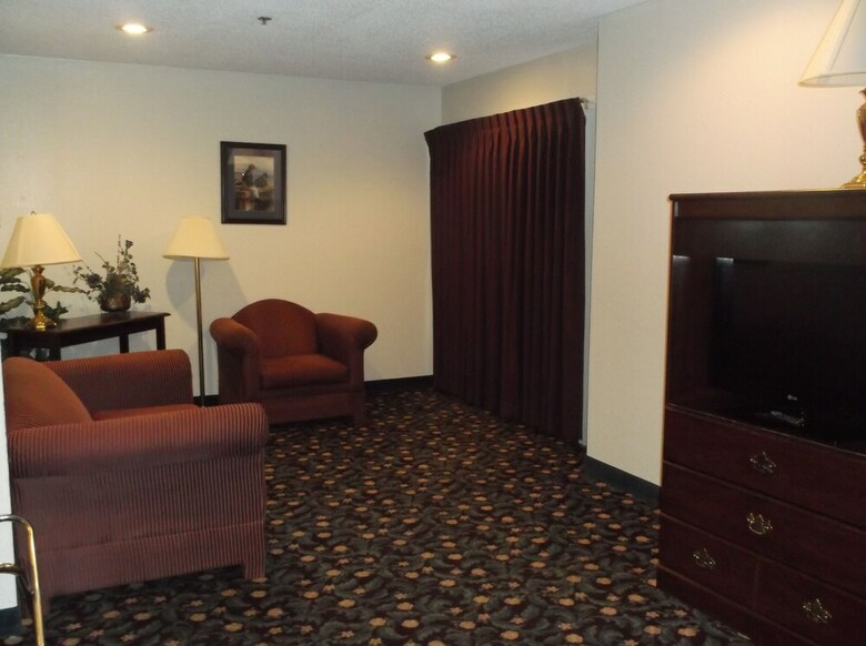 Motel Baymont By Wyndham Metropolis