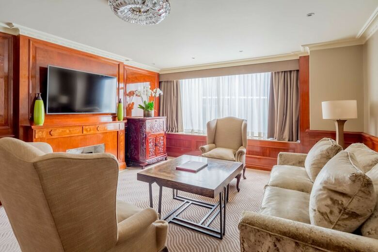 Radisson Blu Edwardian Heathrow Hotel