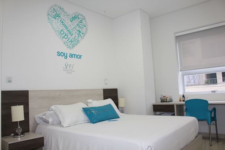 Sixtina Plaza Hotel