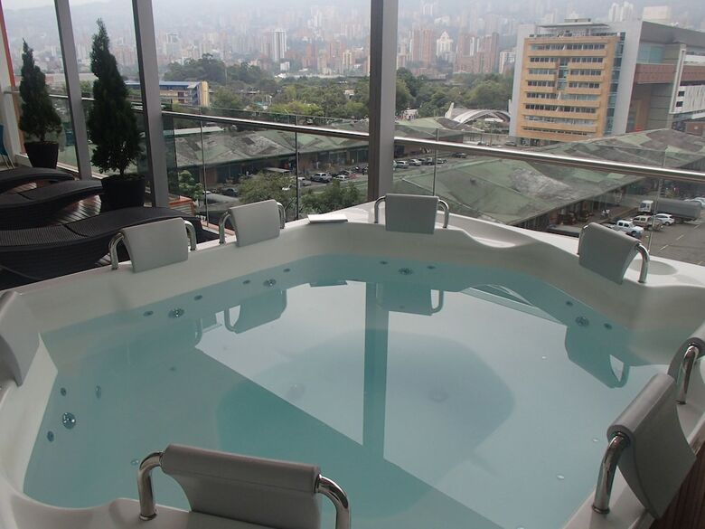 Sixtina Plaza Hotel