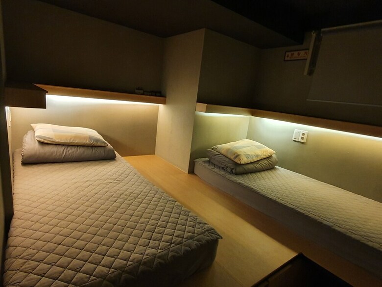 Hostal Blueboat Guesthouse Nampo - Hostel