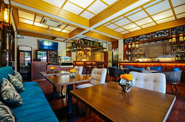 Ari Putri Hotel