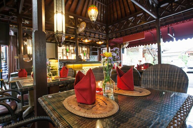 Ari Putri Hotel