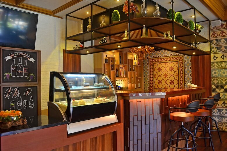 Ari Putri Hotel