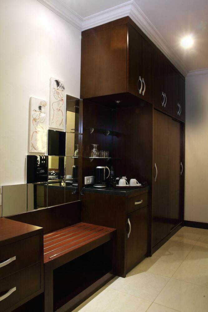 Ari Putri Hotel