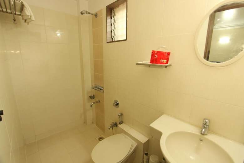 Oyo 1377 Hotel Alfa