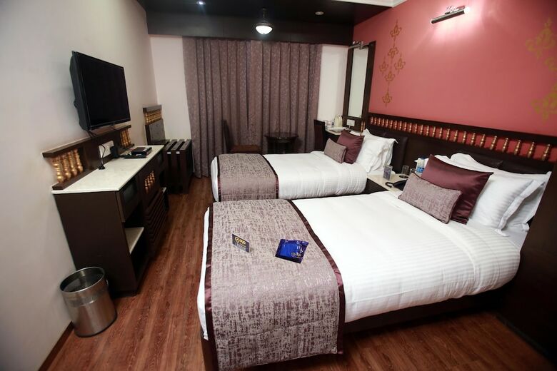Oyo 1395 Hotel Gandhi International