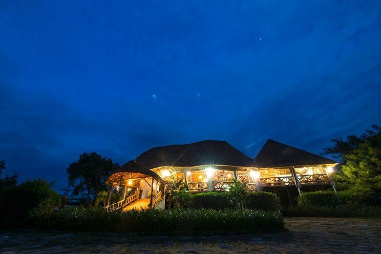Posada Crater Safari Lodge