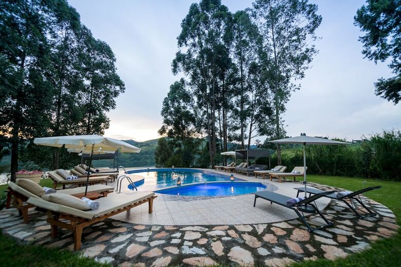 Posada Crater Safari Lodge