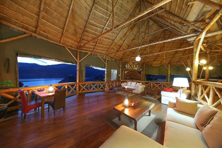 Posada Crater Safari Lodge