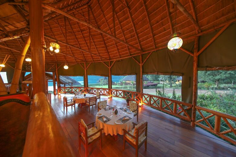 Posada Crater Safari Lodge