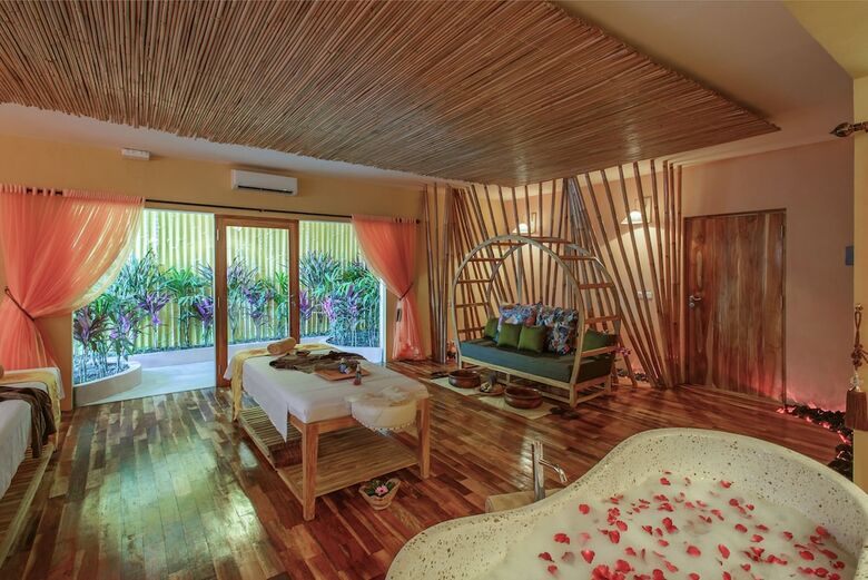 Hotel Seminyak Suites