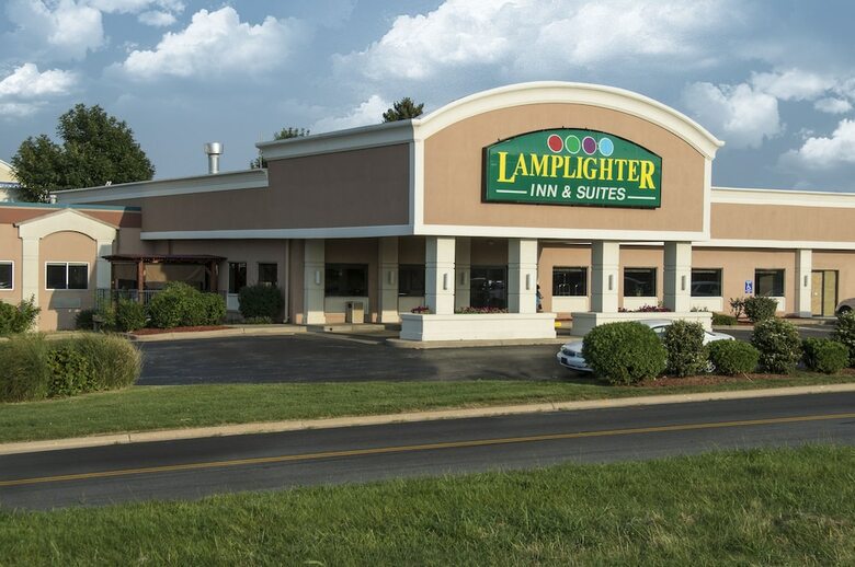 Hotel Lamplighter Inn & Suites - North