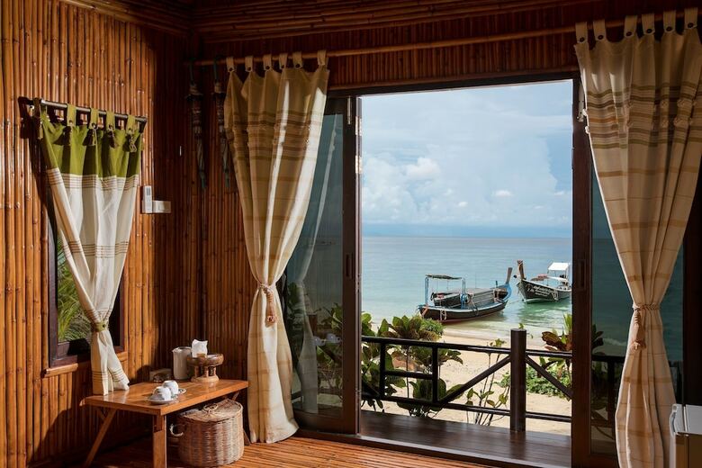 Hotel The Cove Phi Phi
