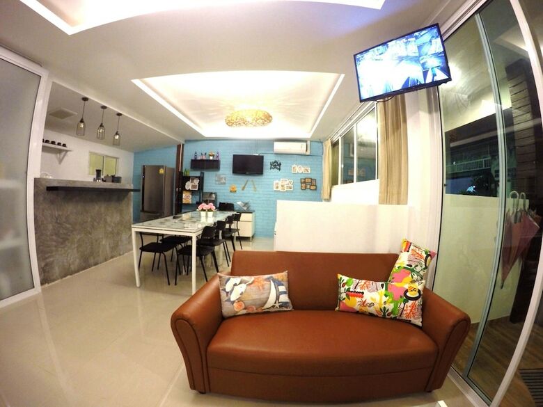 Hotel At We Patong Hostel