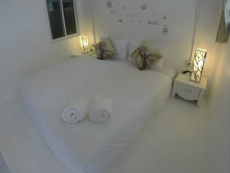 Hotel At We Patong Hostel