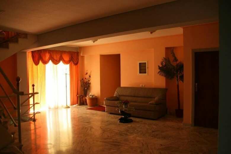 Batis Hotel