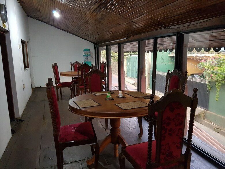 Hotel Hostel 107