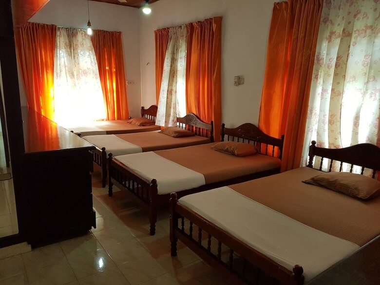 Hotel Hostel 107