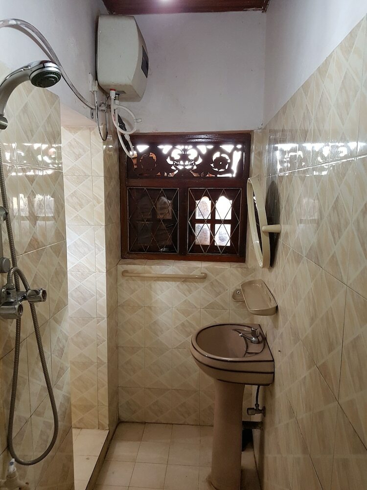 Hotel Hostel 107