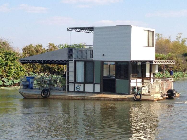 Corroboree Houseboats