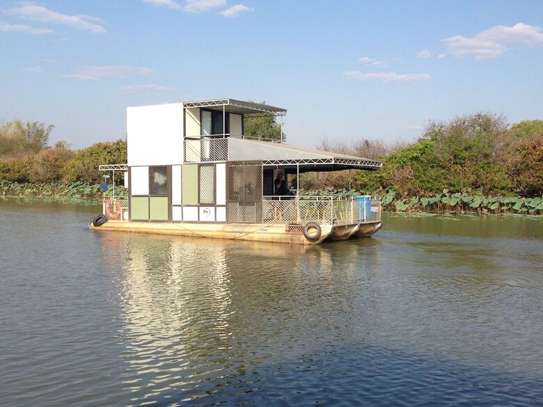 Corroboree Houseboats