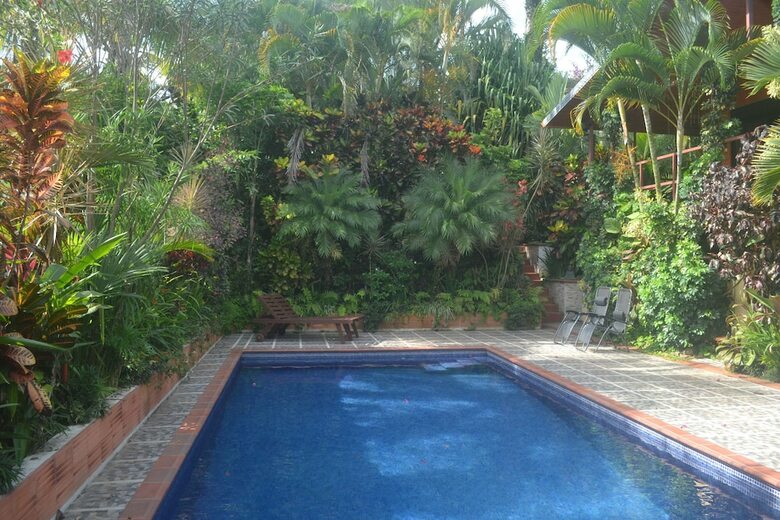 Bed & Breakfast Eden Atenas