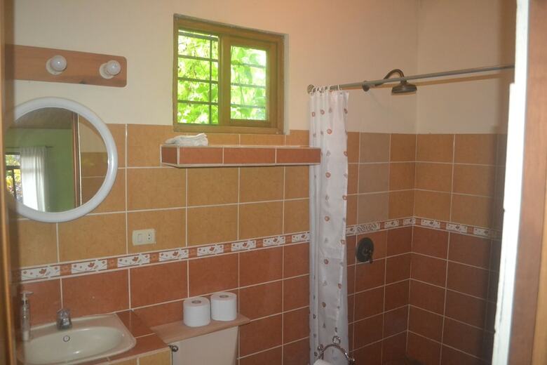 Bed & Breakfast Eden Atenas