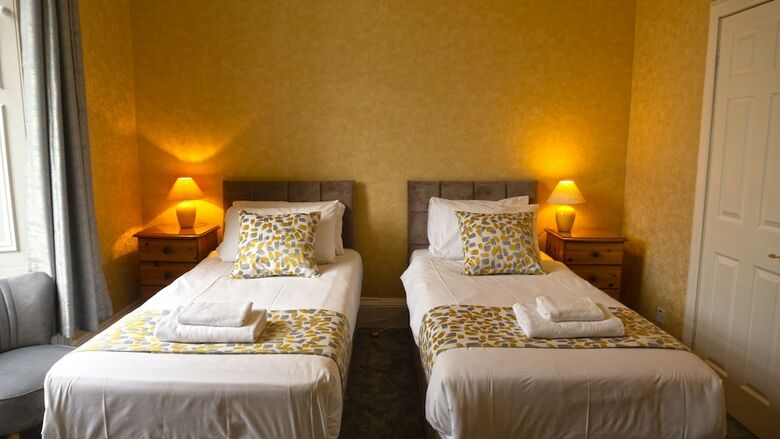 Hotel Arrandale Guest House