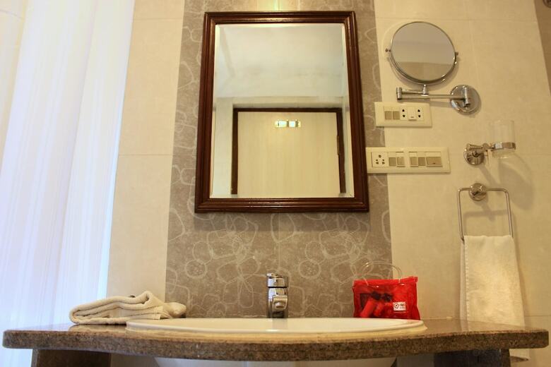 Oyo 1681 Hotel Devansh