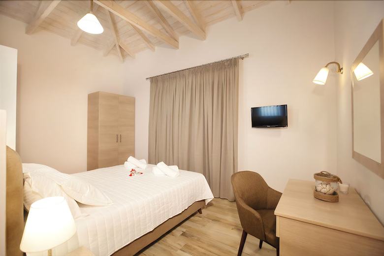 Apartamentos Petra Thea