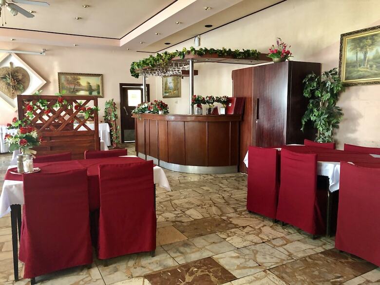 Abc Hotel