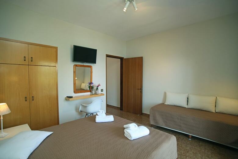 Aparthotel Apollo Apartments & Studios