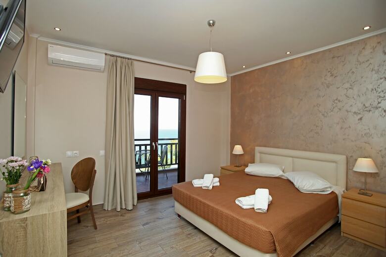 Aparthotel Apollo Apartments & Studios