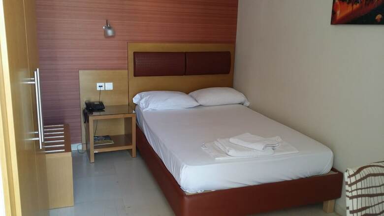 Hotel Flisvos
