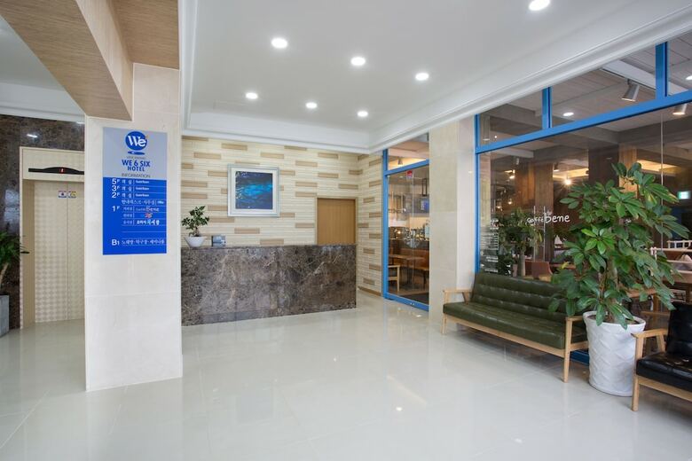 Hotel We6