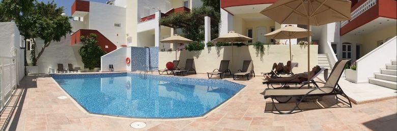 Troulis Aparthotel