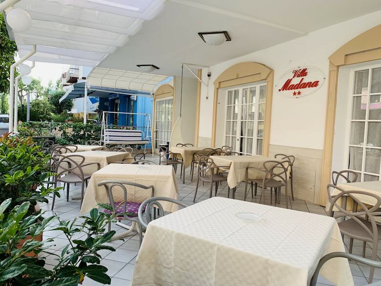 Hotel Villa Madana