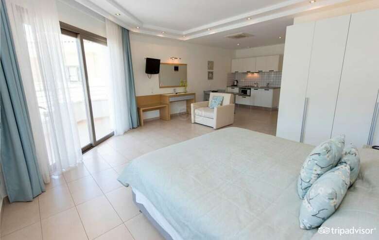 Skiathos Premier