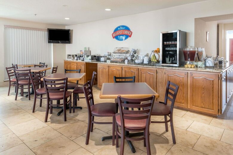 Hotel Baymont By Wyndham Osage Beach