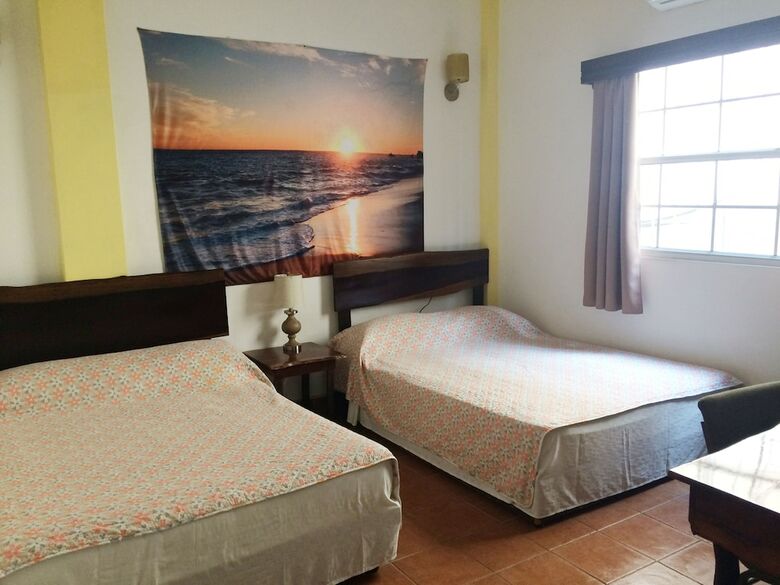 Hotel Easy Inn