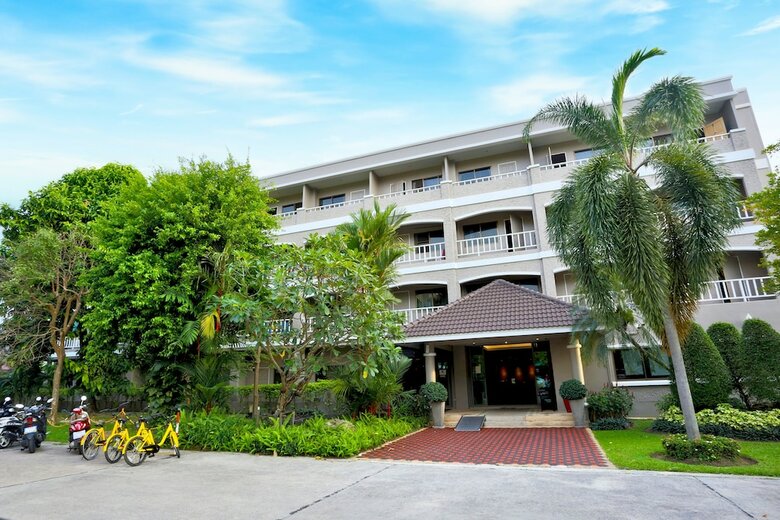 Hotel Pattra Mansion By Aksara Collection